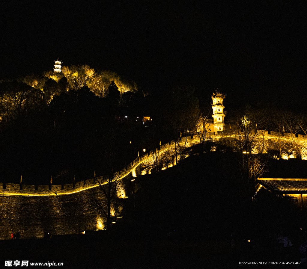 台州临海长城巾山夜景