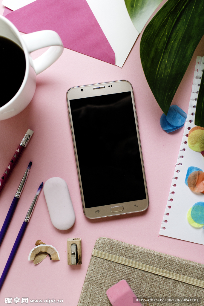 粉红A4纸片卡通信纸