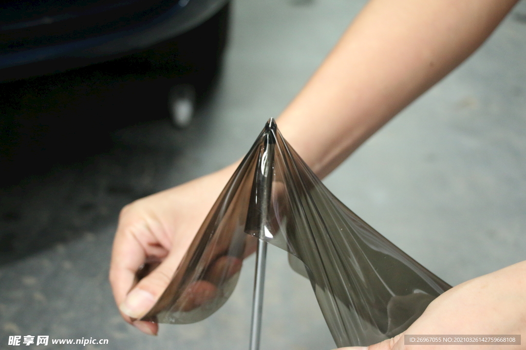 戳破TPU熏黑大灯膜