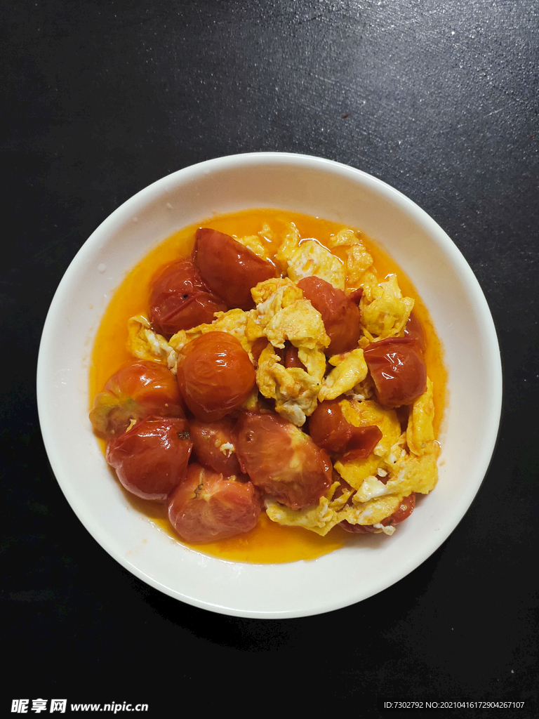 鸡蛋炒小蕃茄