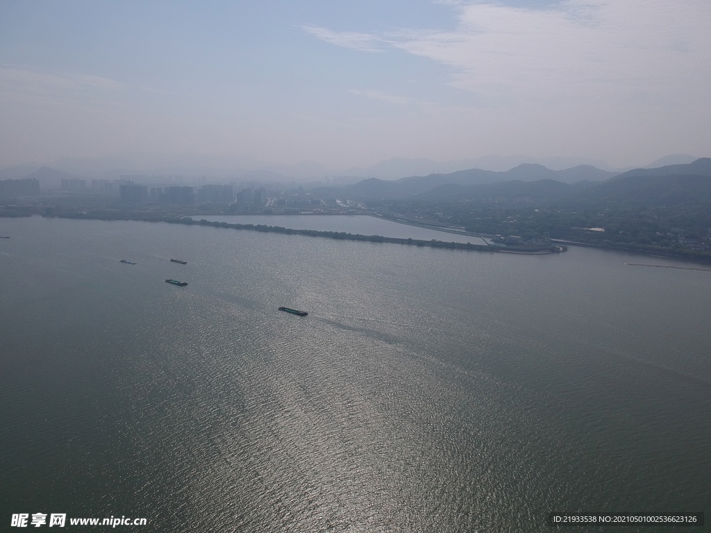 航拍鸟瞰水海水高光江面河面