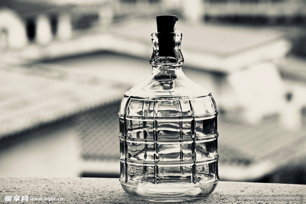 意境玻璃瓶图片