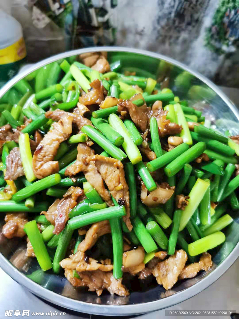 蒜台炒肉图片