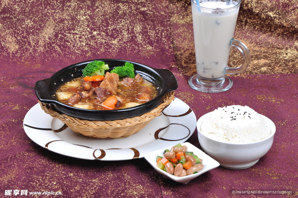 美食回锅肉米饭美食