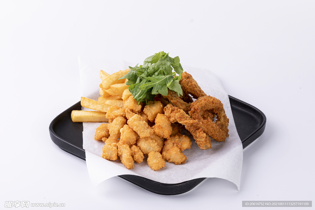 诱人的美食炸鸡薯条