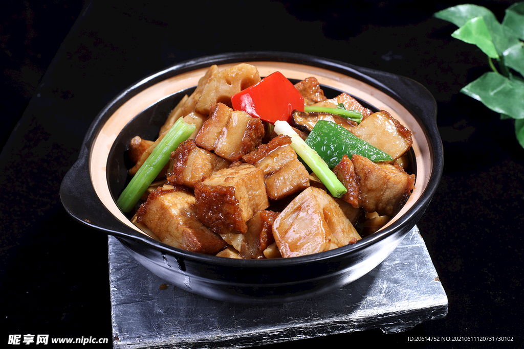 诱人的红烧肉美食