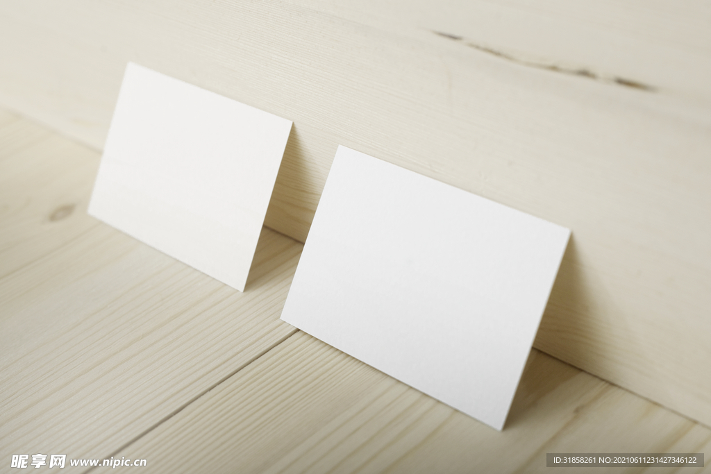 高档的名片素材模版 VI 样机