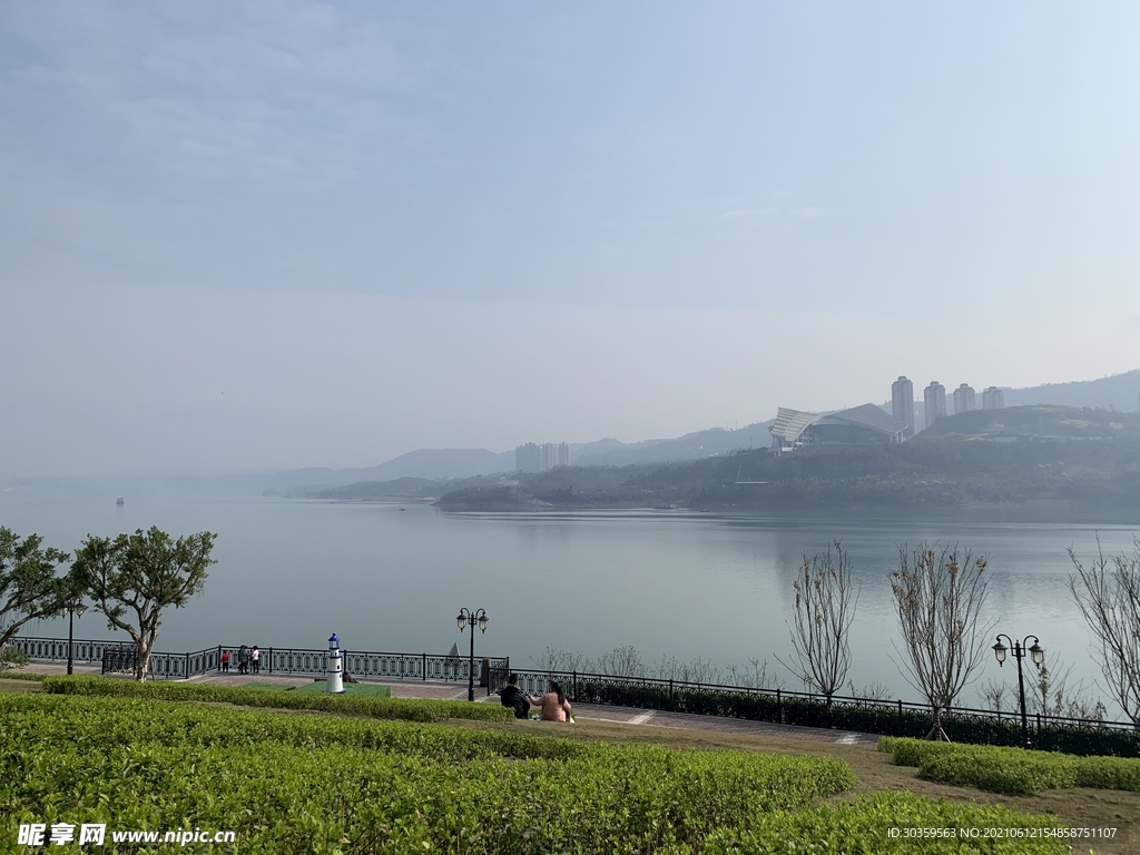 绿色 植被 园林 滨江 江景