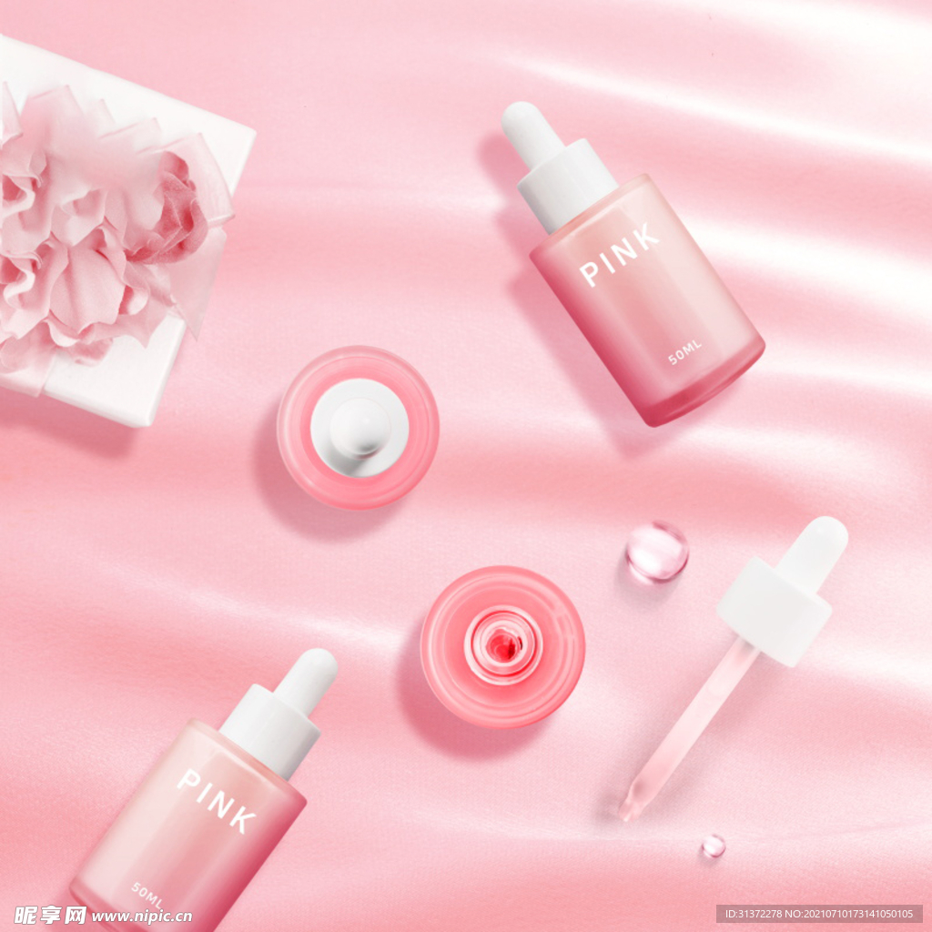  高端简约化妆品合成图片