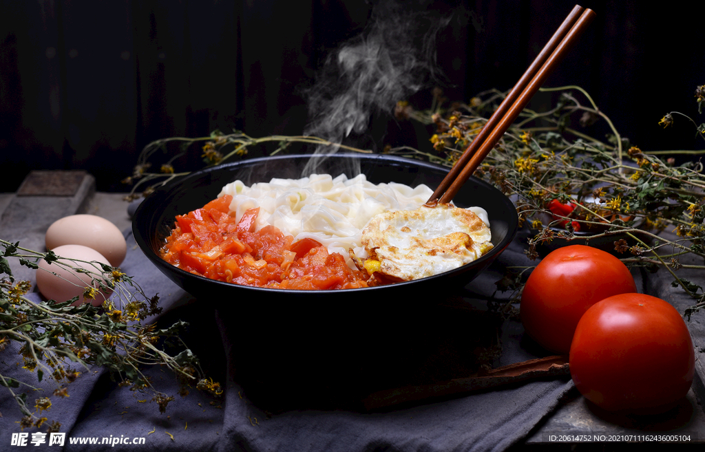 美味营养的西红柿鸡蛋面