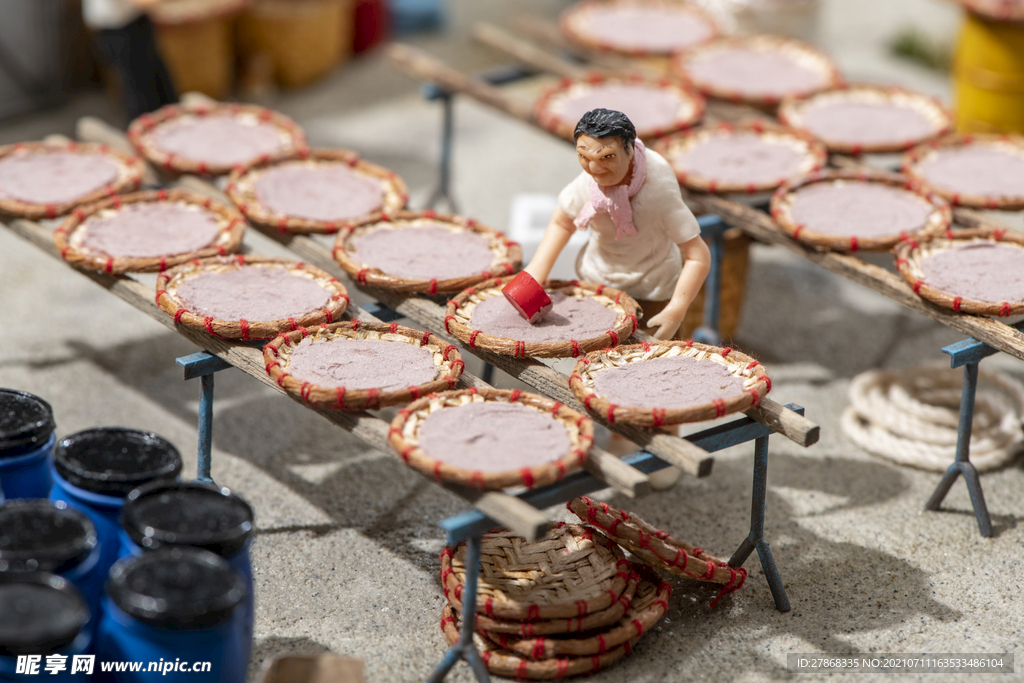 迷你艺术品展览拍摄图片