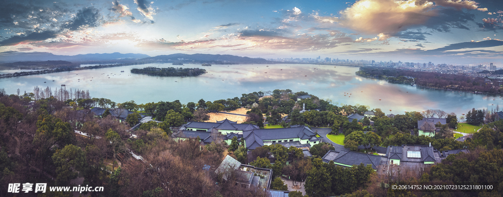 美丽的河道风景