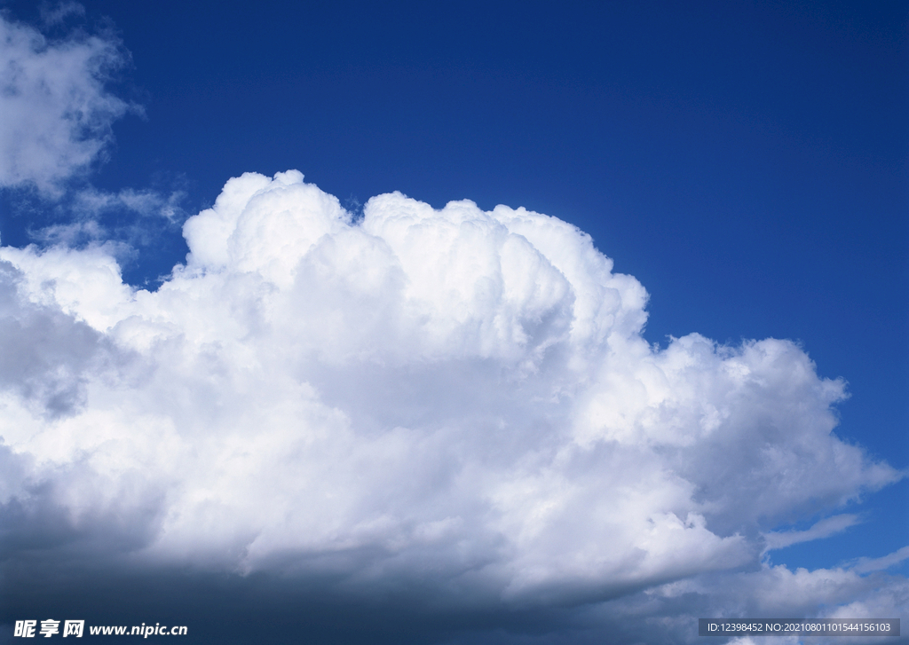 天空的白云朵朵