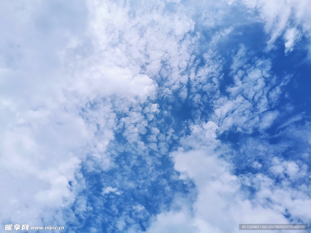 天空 蓝天白云