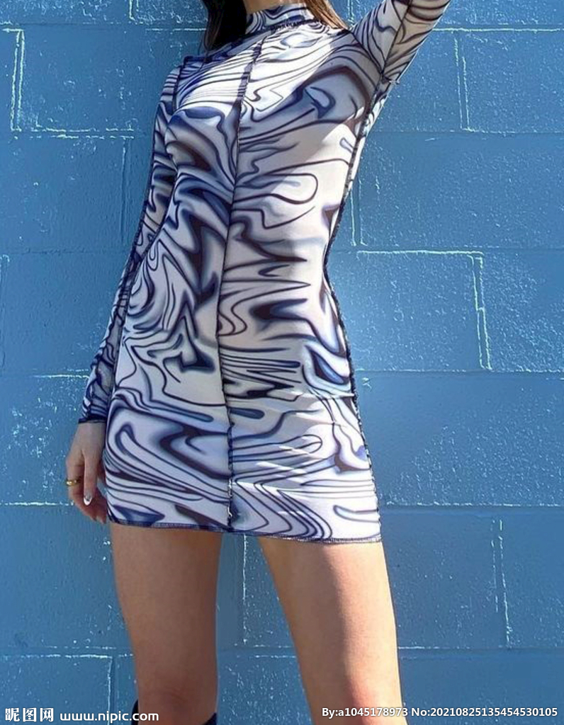 渐变扎染渲染女装图片