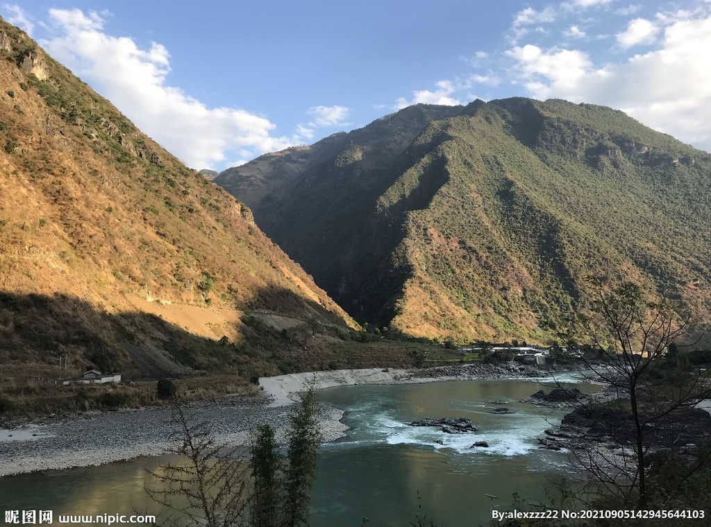 大山江水原野自然风光