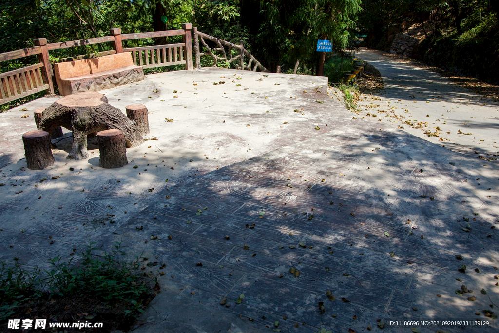 十堰牛头山国家森林公园