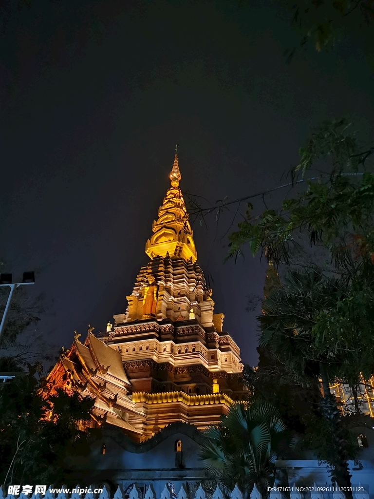 西双版纳夜景建筑