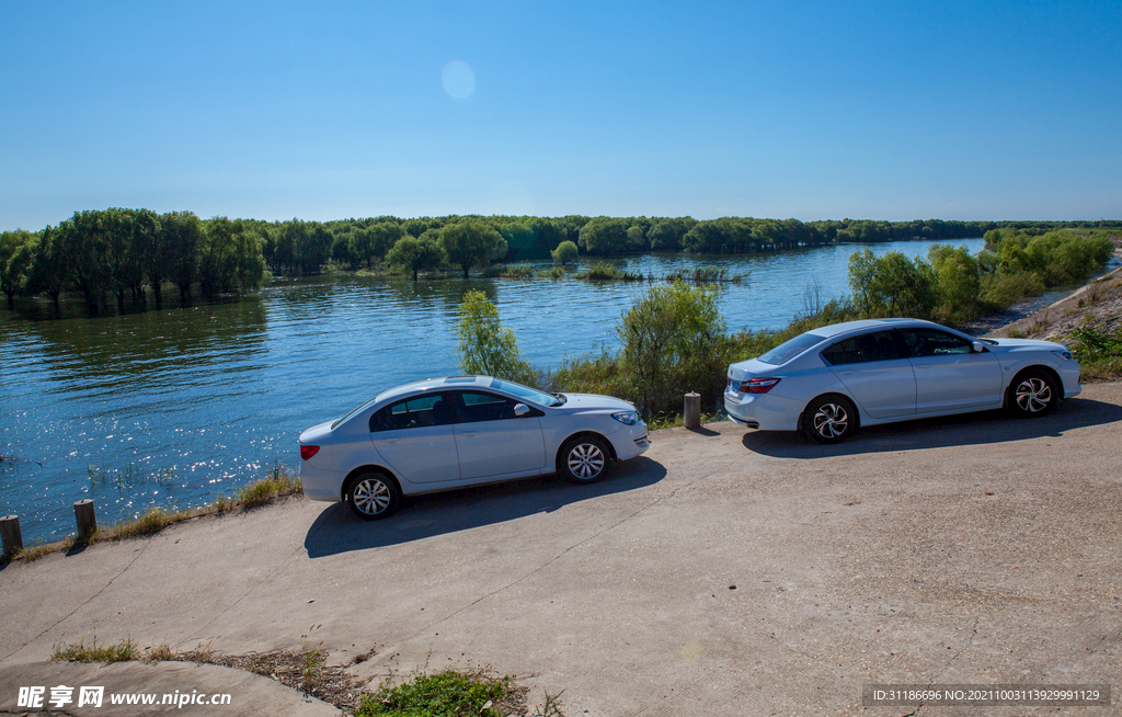 岳阳君山岛景区 汛期游船进出