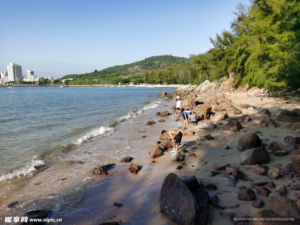 惠州双月湾海边礁石