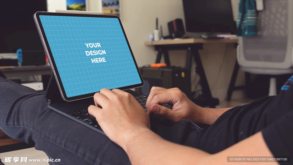 自由办公笔记本电脑样机