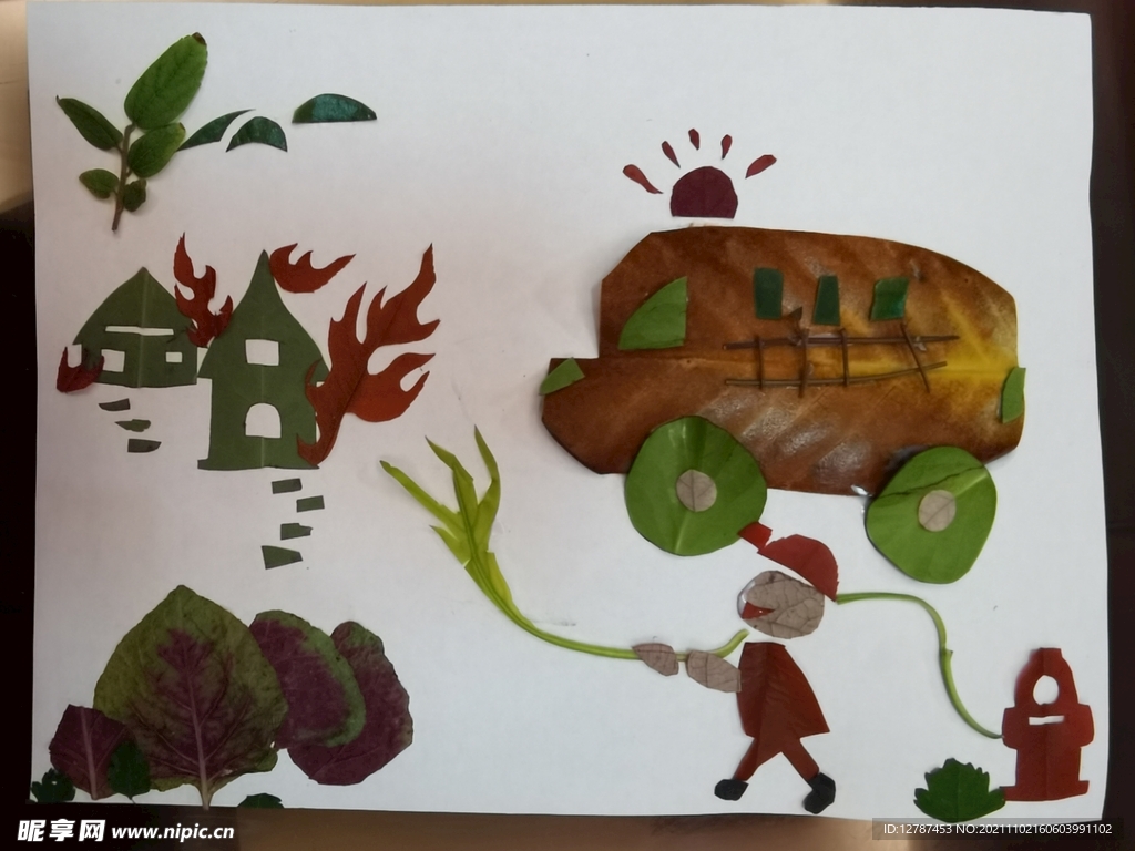 树叶画消防车