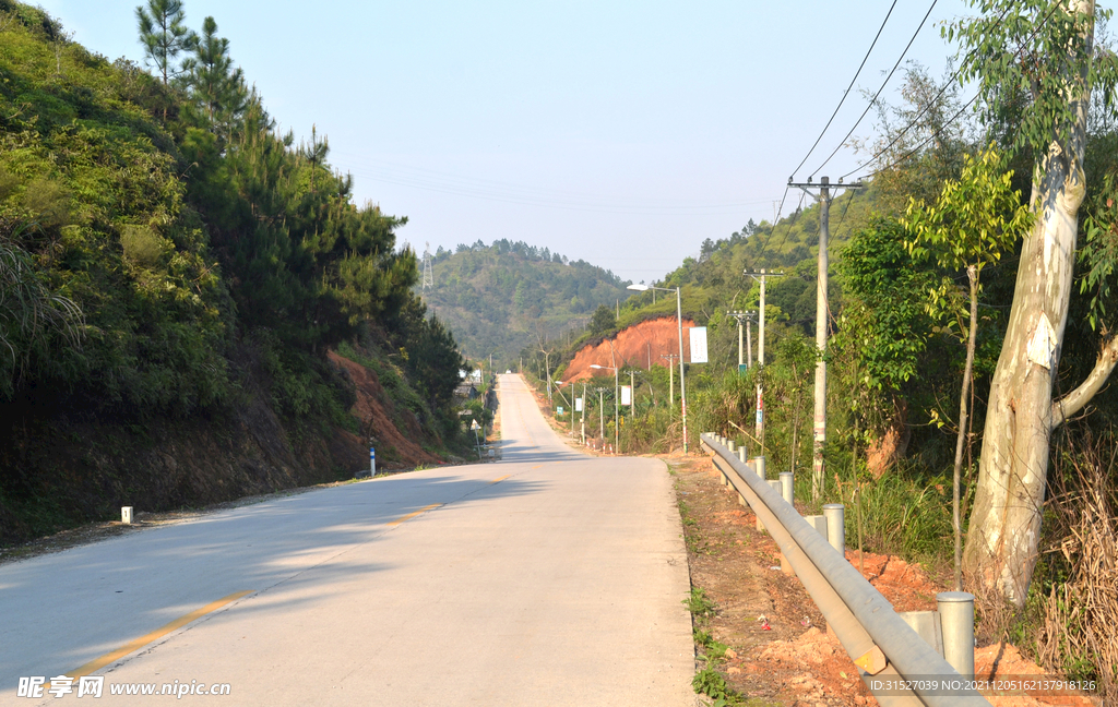 乡村道路摄影图
