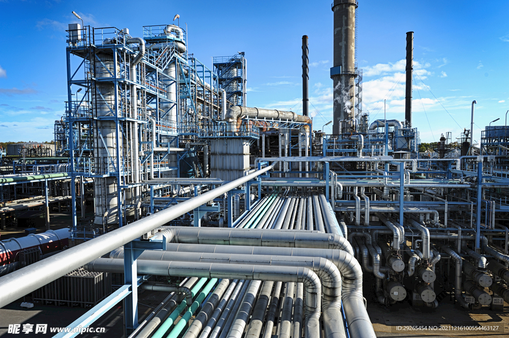 炼油厂            