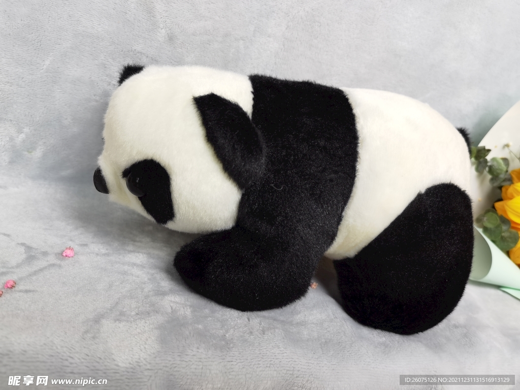 熊猫玩偶
