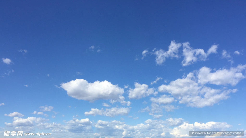 蓝天白云