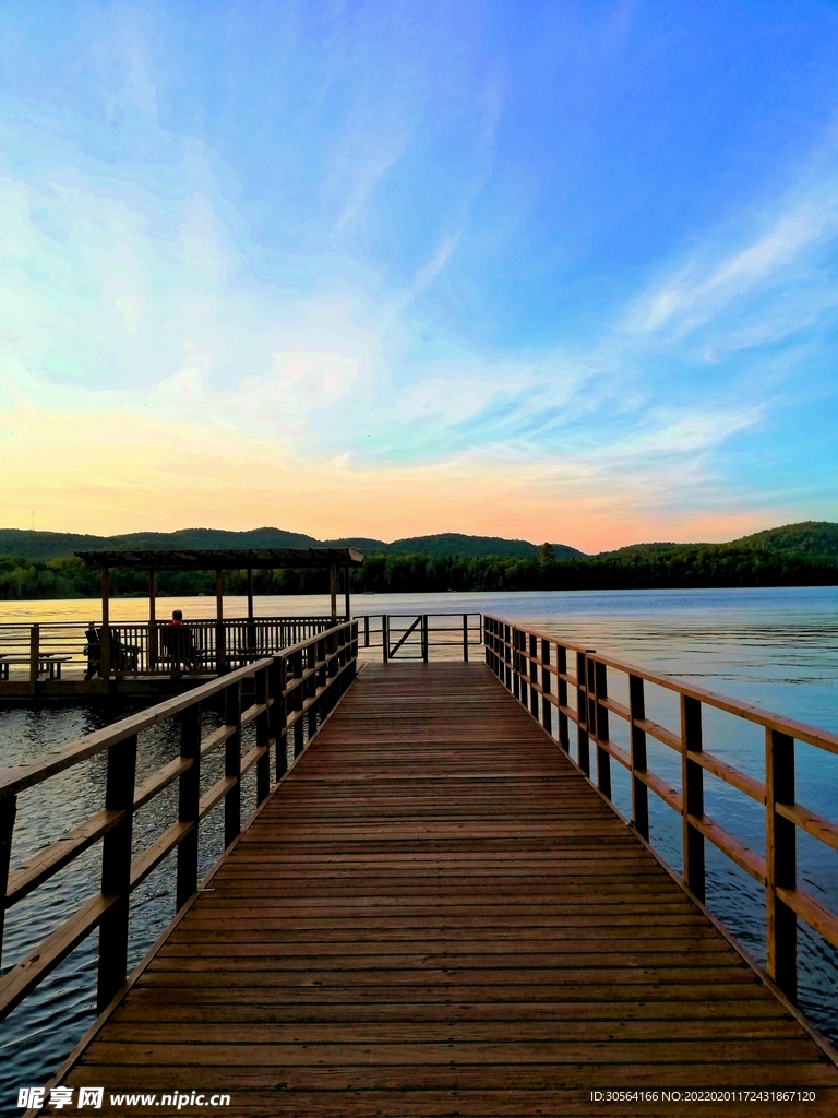 户外码头栏杆背景素材