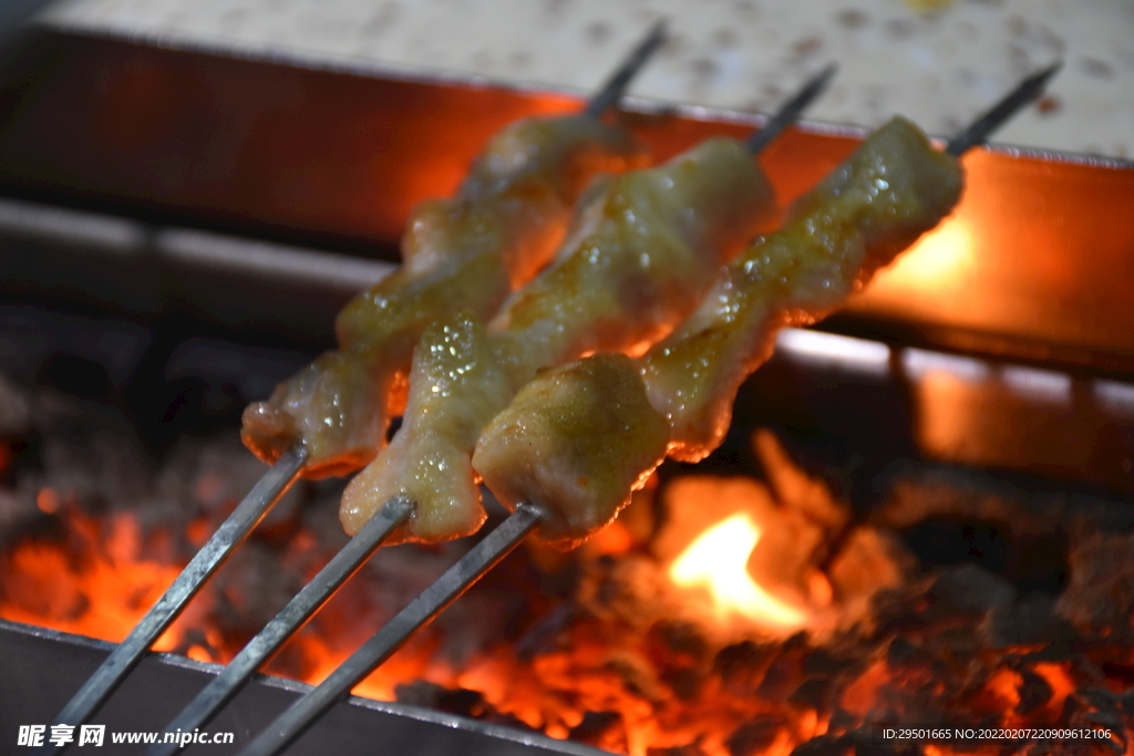 炭火烧烤肉串