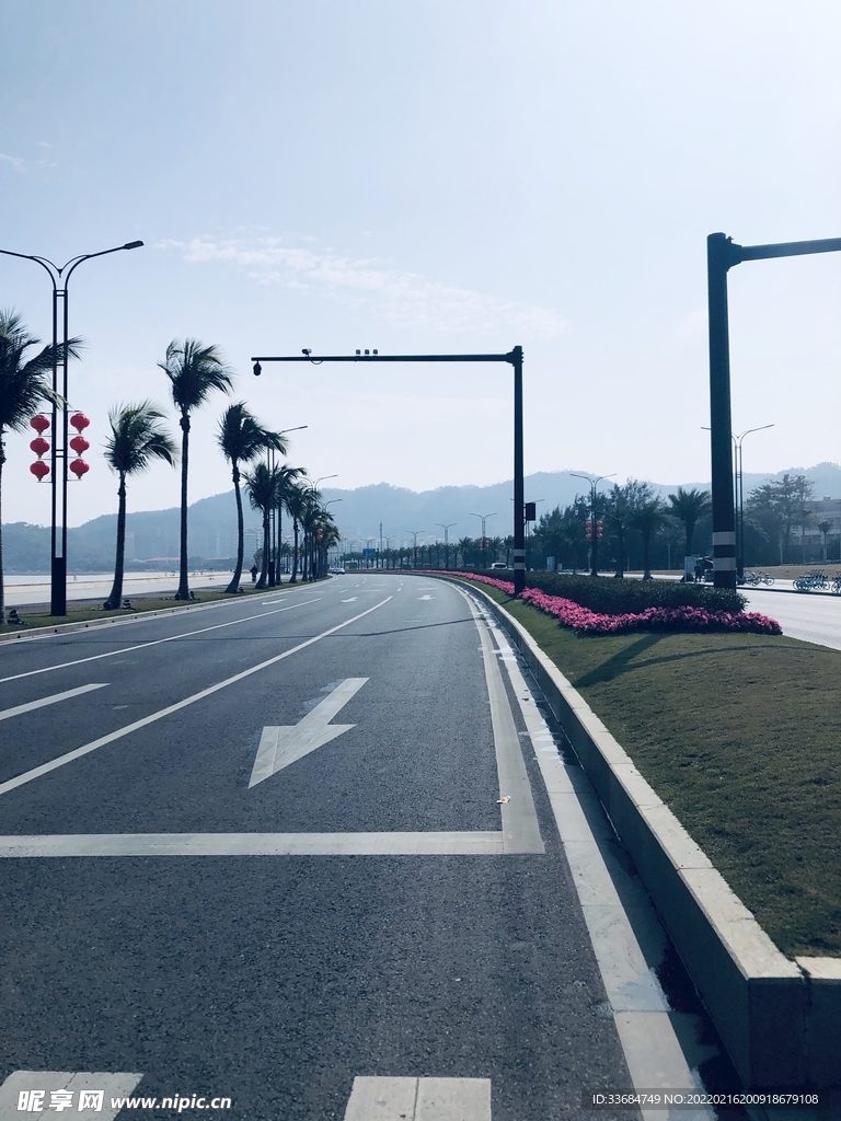 公路 海边 美丽城市