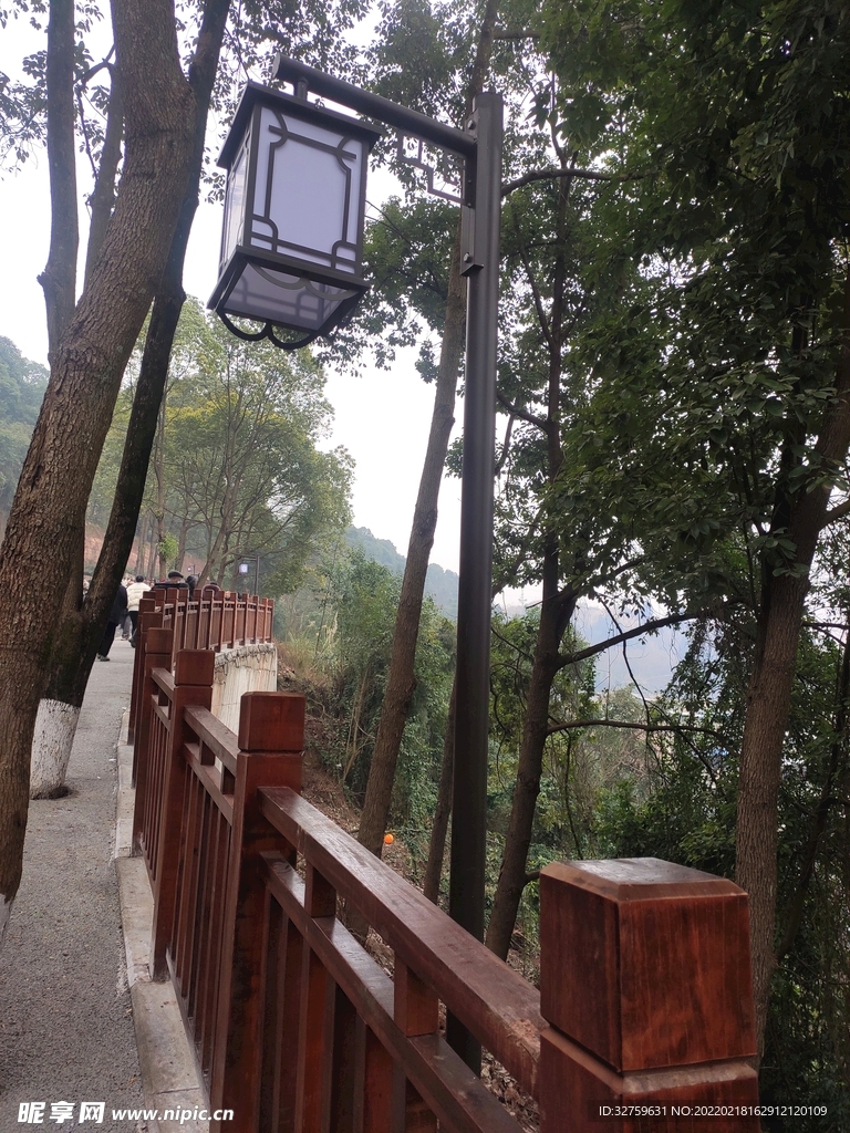 公园路灯