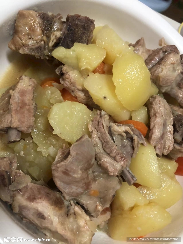 排骨炖土豆