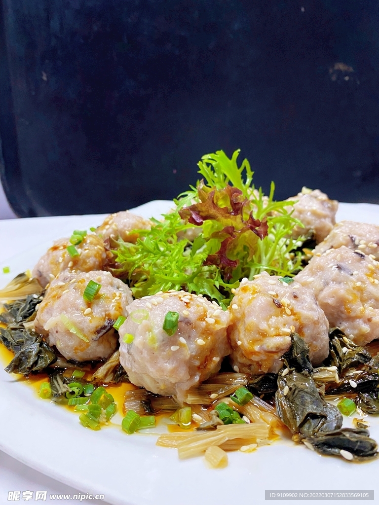 菜干蒸肉丸