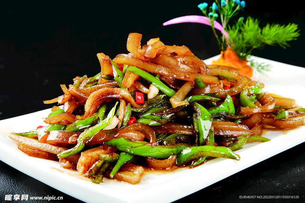 尖椒炒肉皮