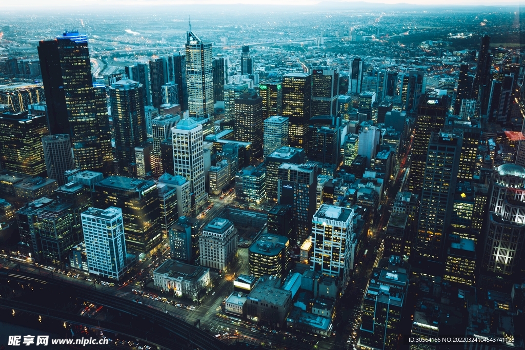 户外夜晚城市建筑