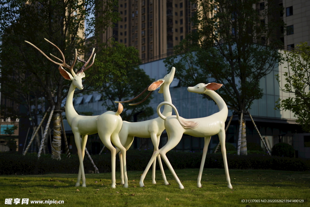 抽象鹿雕塑By泉州江之南