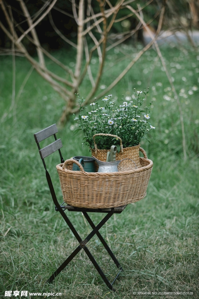 户外绿色庭院木椅