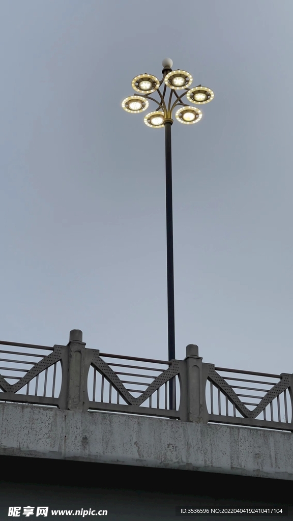 路灯 