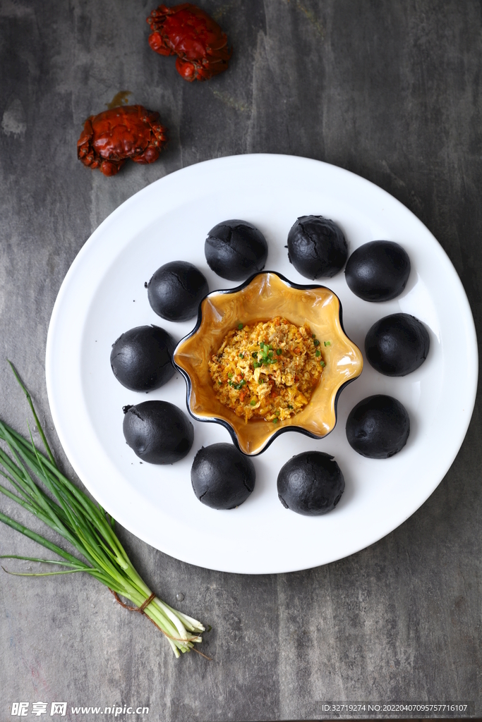 蟹粉竹炭窝窝头