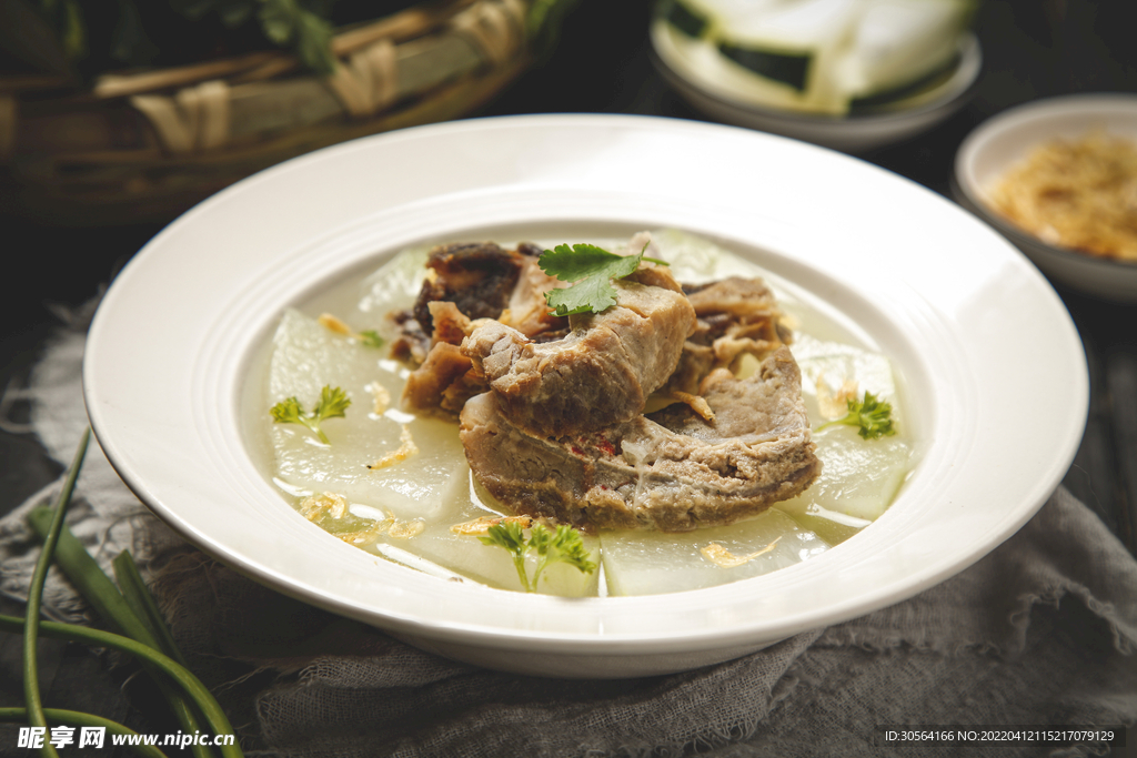 养生排骨汤美食