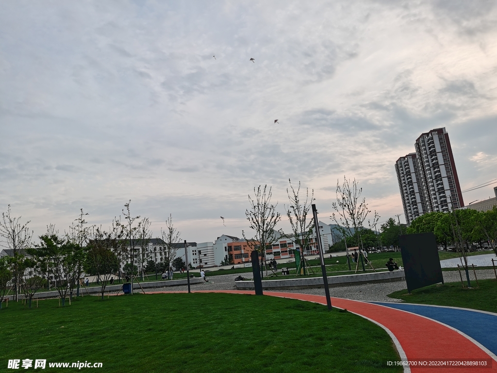 苏州高景山公园网红路跑道