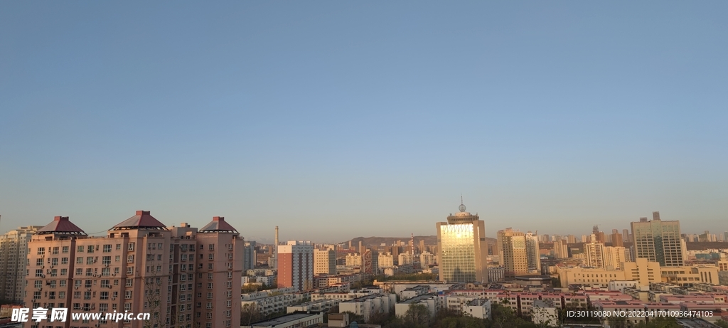 晨光  蓝天  日出  天空