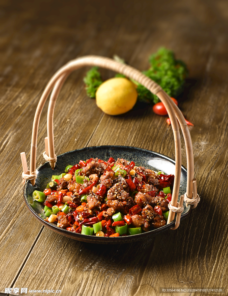 干锅辣子鸡美食