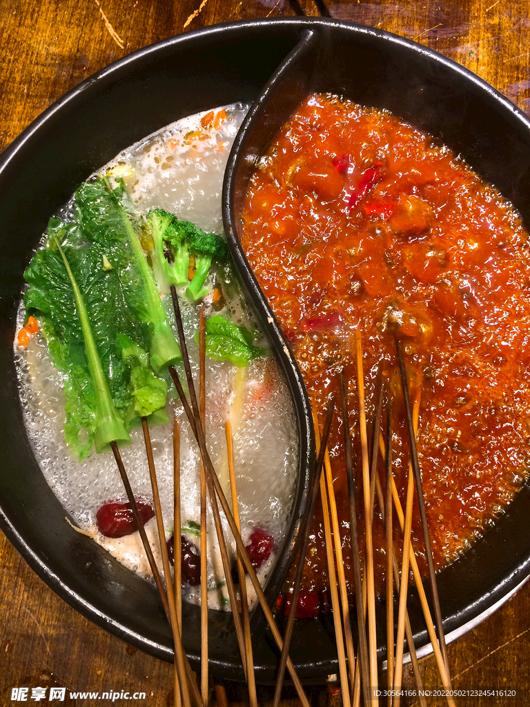 鸳鸯串串火锅美食
