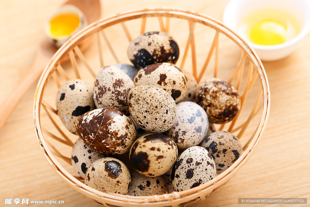 鹌鹑蛋食材
