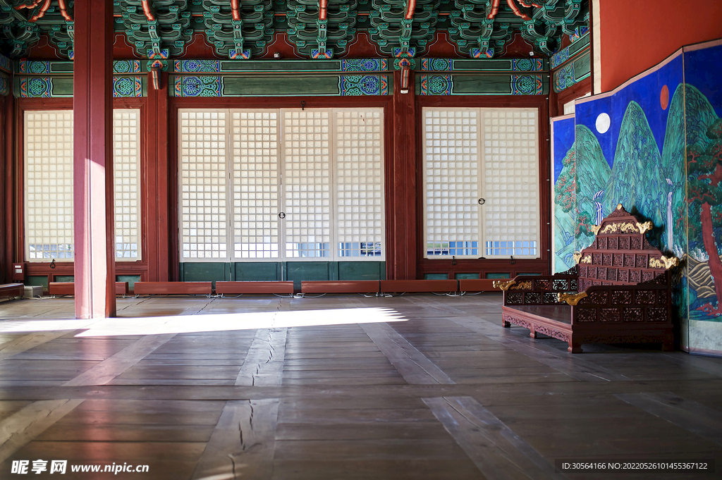 室内空旷复古简约建筑