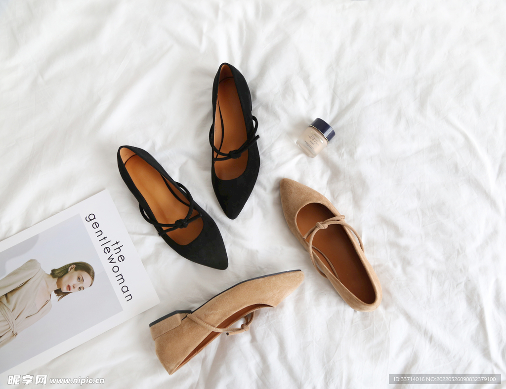 女性鞋子 